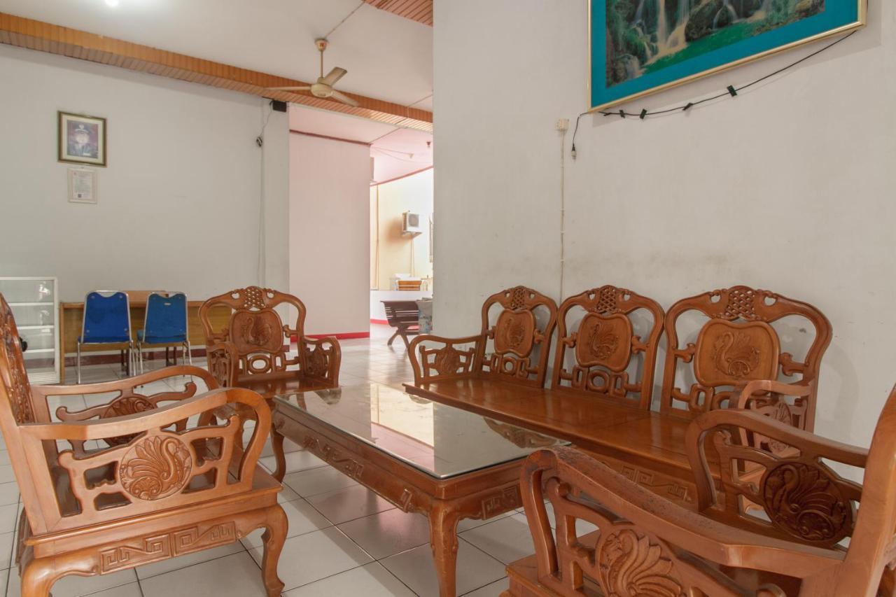 Koolkost Syariah Near Ayani Mega Mall Pontianak Exteriör bild
